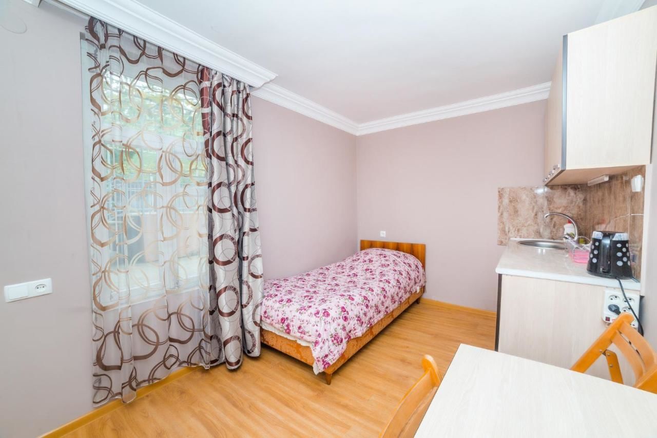 Гостевой дом Nukri Guest House Гори