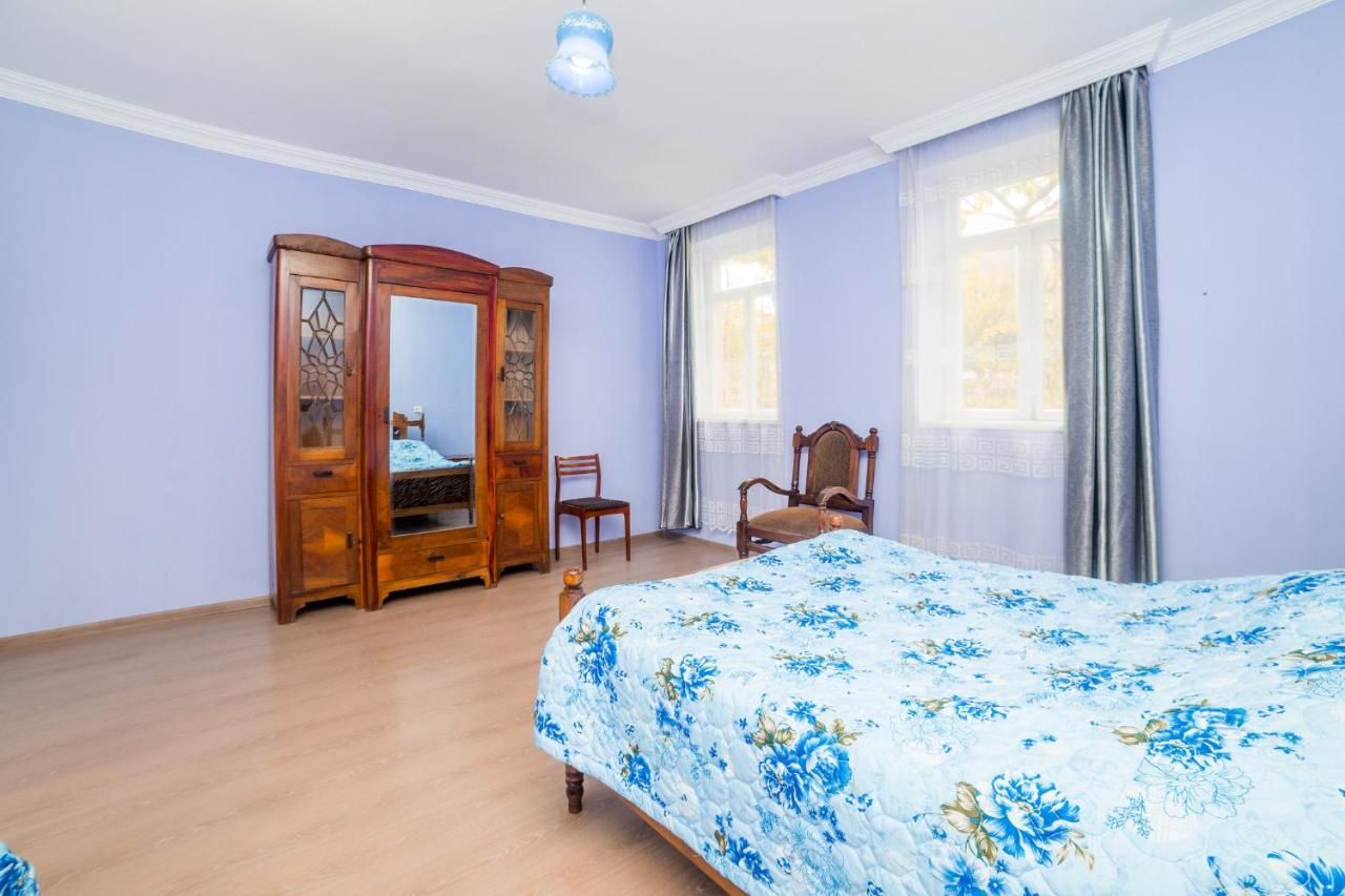 Гостевой дом Nukri Guest House Гори