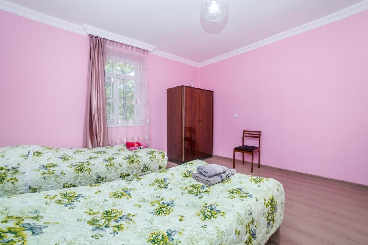 Гостевой дом Nukri Guest House Гори-5