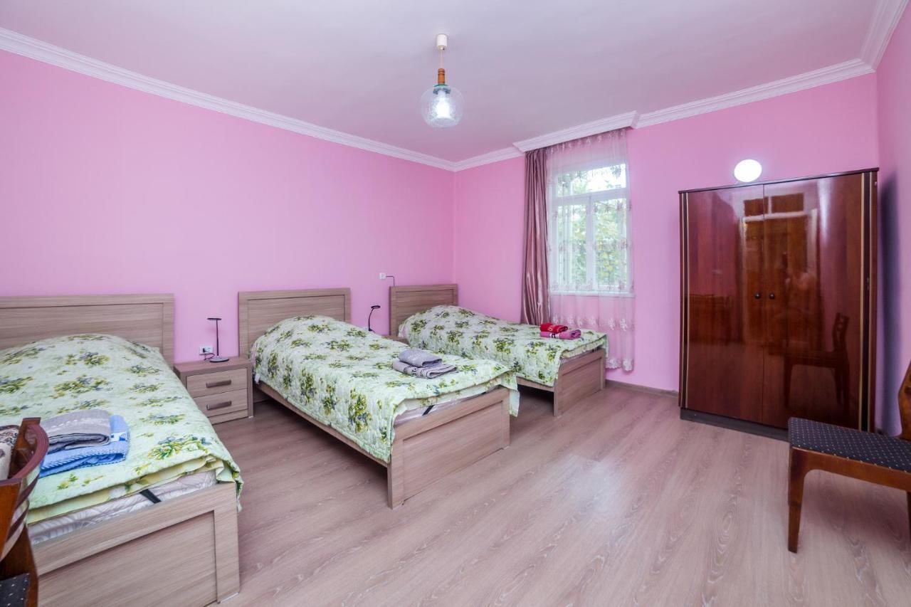 Гостевой дом Nukri Guest House Гори-8